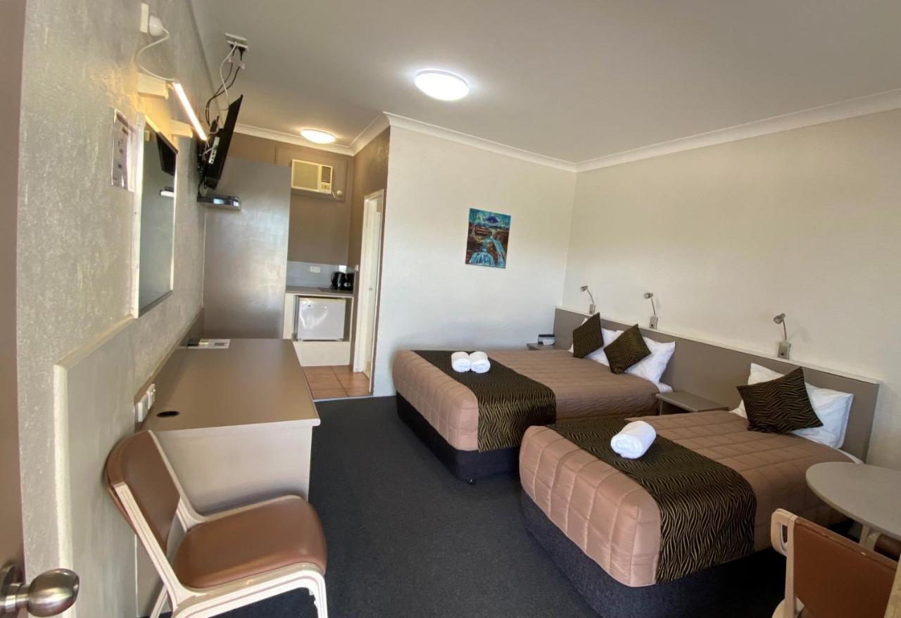 Sapphire City Motor Inn Inverell Kültér fotó