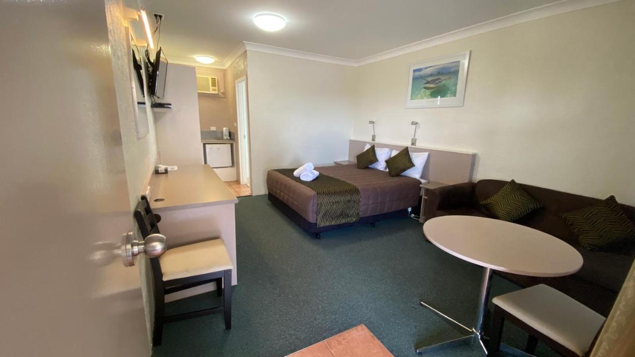 Sapphire City Motor Inn Inverell Kültér fotó