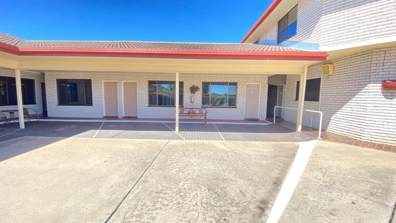 Sapphire City Motor Inn Inverell Kültér fotó