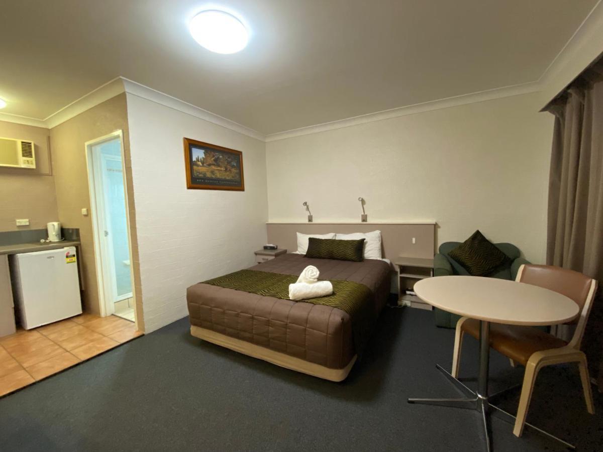 Sapphire City Motor Inn Inverell Kültér fotó