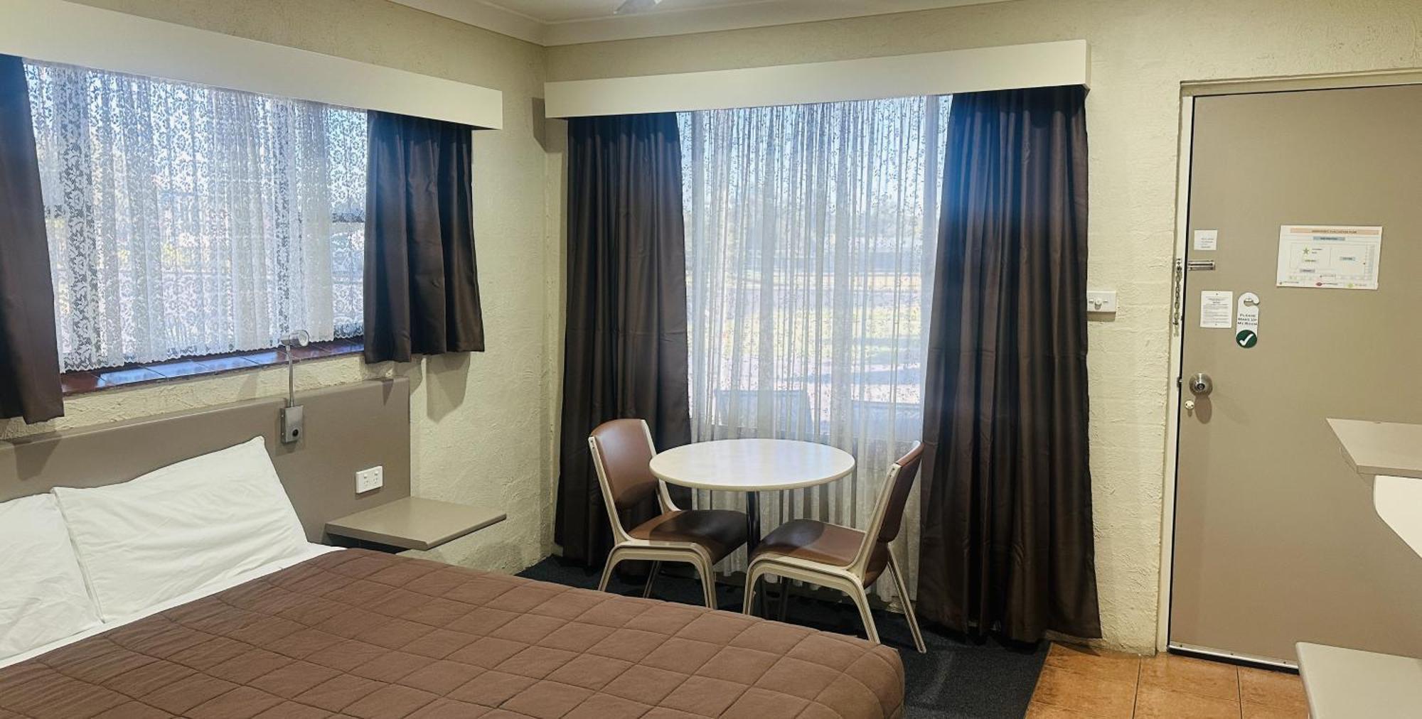 Sapphire City Motor Inn Inverell Kültér fotó