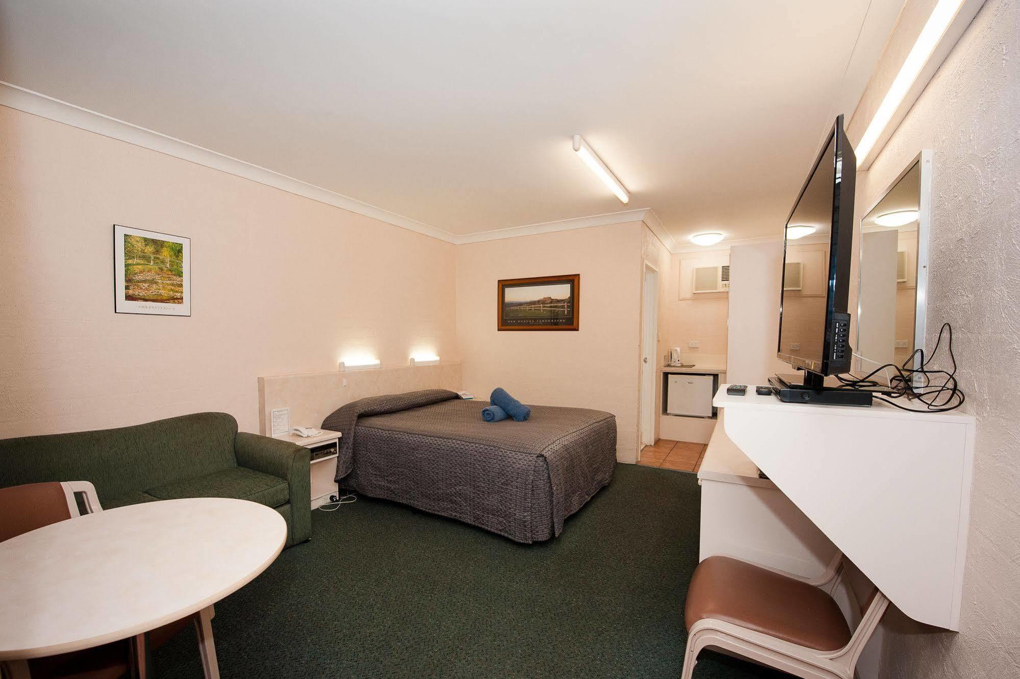 Sapphire City Motor Inn Inverell Kültér fotó